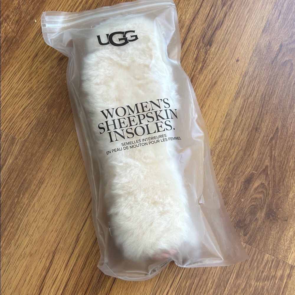 UGG Sheepskin Insoles Size 8 NEW